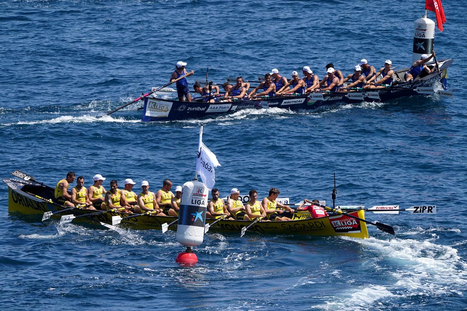 Zierbena se lleva la bandera de El Correo en Lekeitio