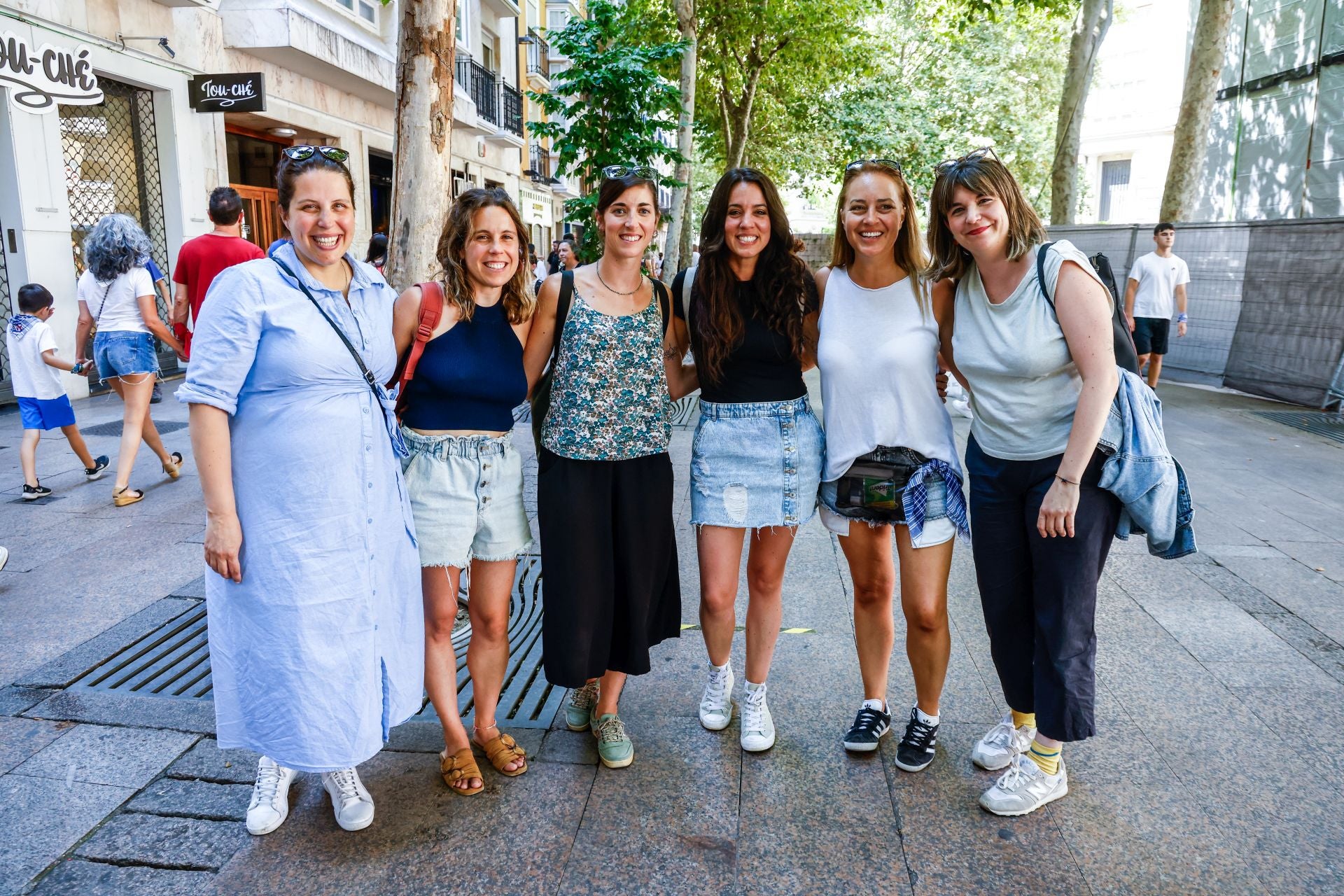Natalia, Lucía, Edurne, Naiara, Jessica y Nora. 