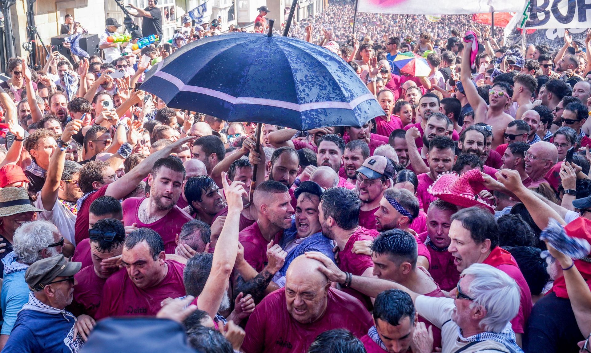 La bajada de Celedón en imágenes