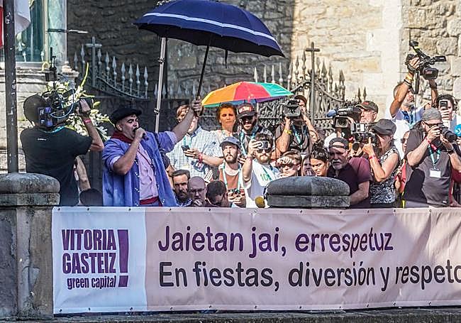 Celedón, Iñaki Kerejazu, dio un mensaje en clave feminista durante su discurso; el momento más seguido del año por la prensa local.