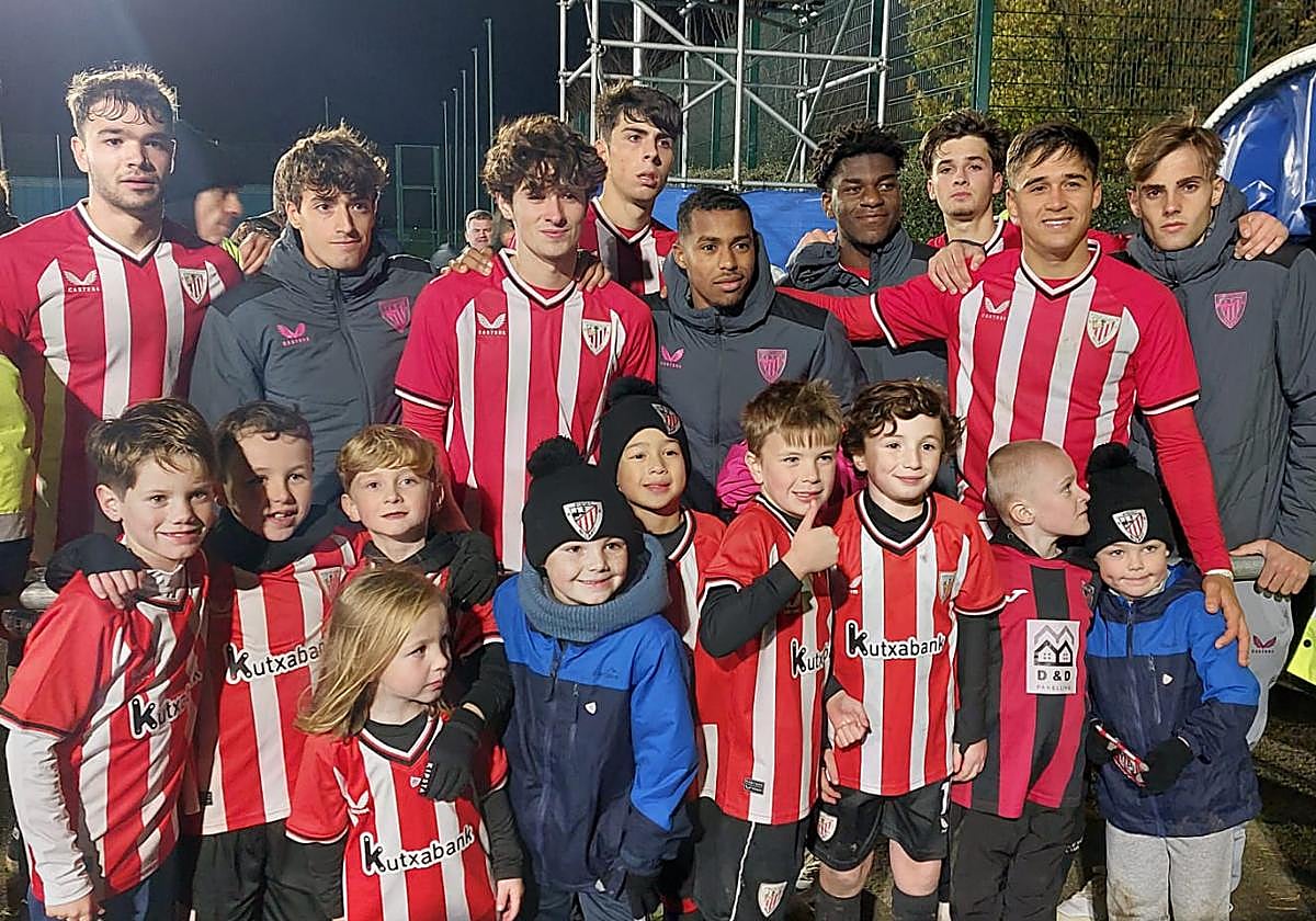 El club de Liverpool que lleva el nombre de Bilbao y hoy anima al Athletic en Anfield