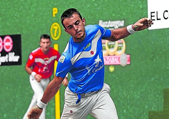 Larrazabal lleva la voz cantante