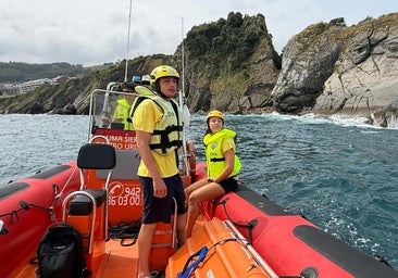 Muere el menor vizcaíno herido anoche tras caer desde un acantilado de Castro cuando jugaba al escondite con un amigo