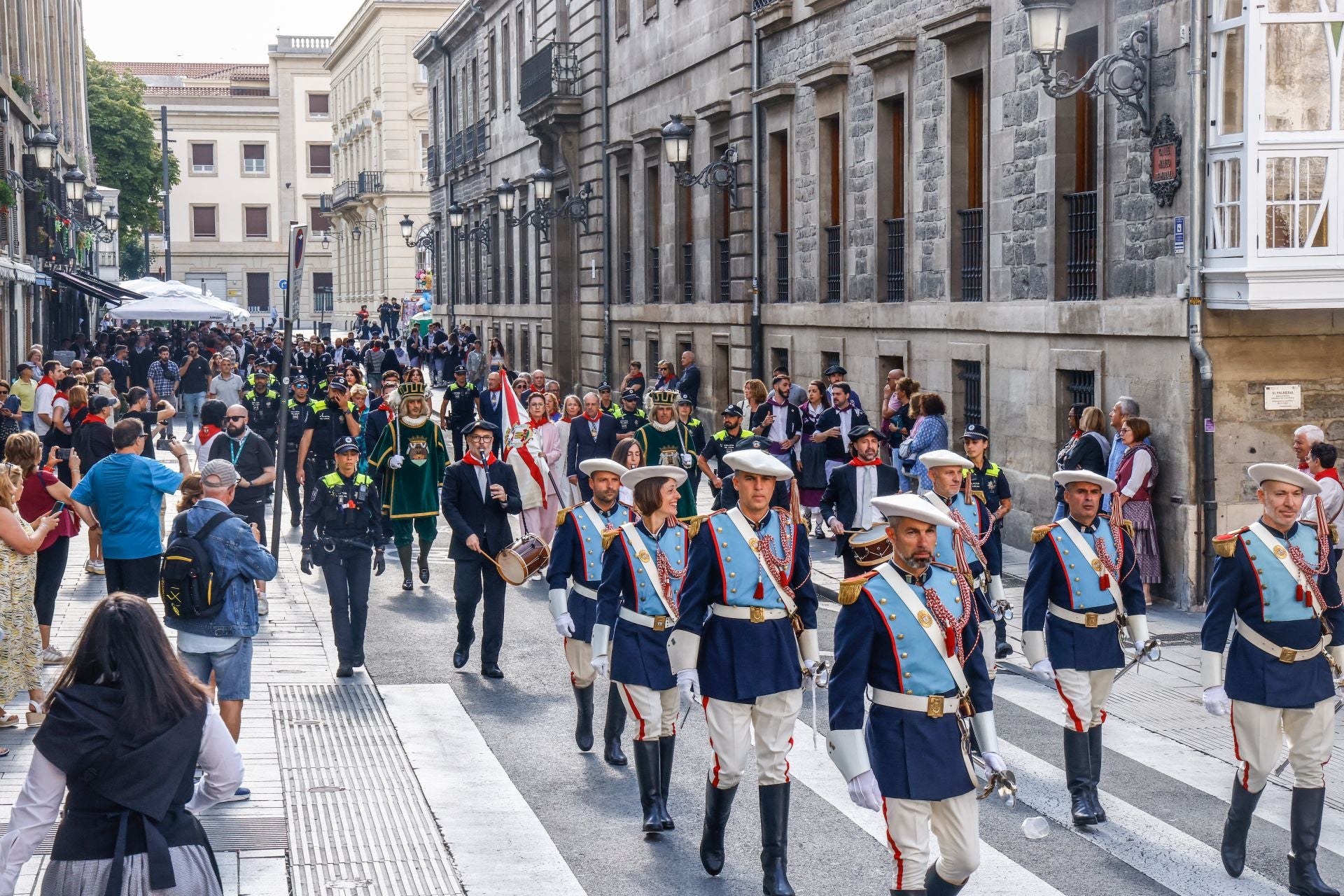 La segunda jornada de fiestas de Vitoria, en imágenes