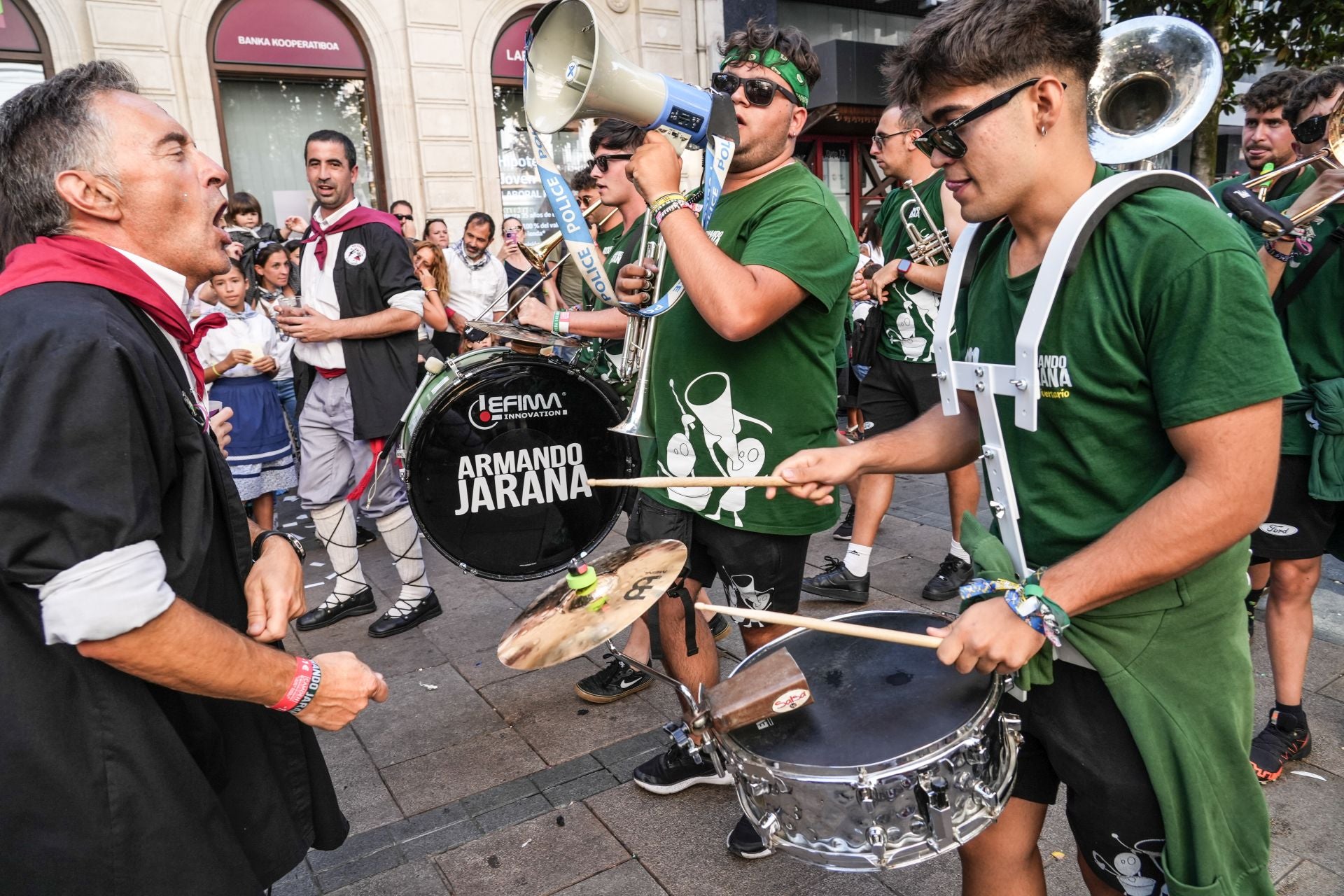 La segunda jornada de fiestas de Vitoria, en imágenes