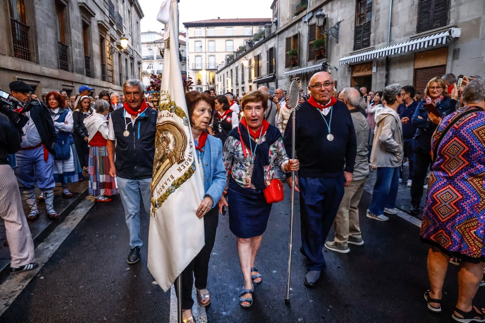 El Rosario de la Aurora, en imágenes