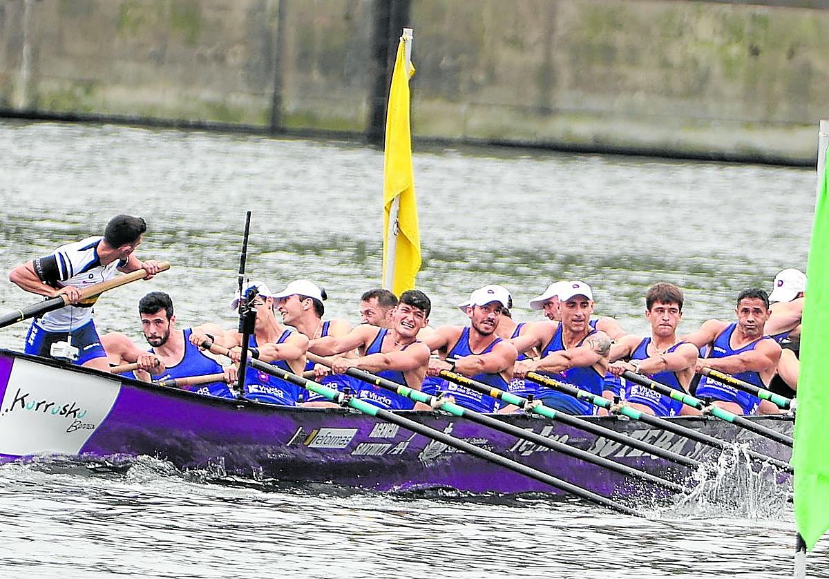 La 'Sotera' realiza una maniobra en una de las regatas de la ARC 1 esta temporada.