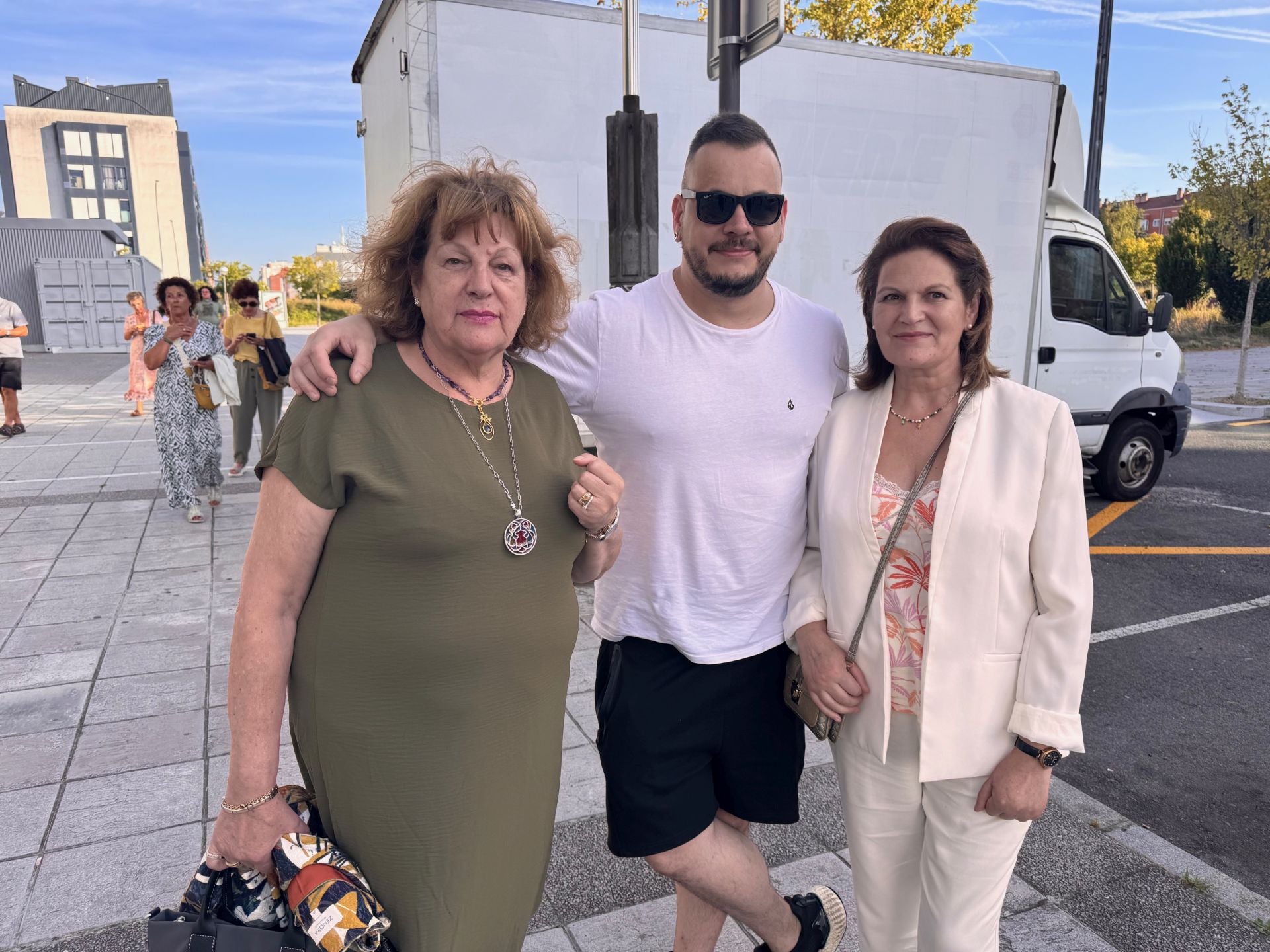 Penélope Estaben, David Calvo y Catalina Estaben.