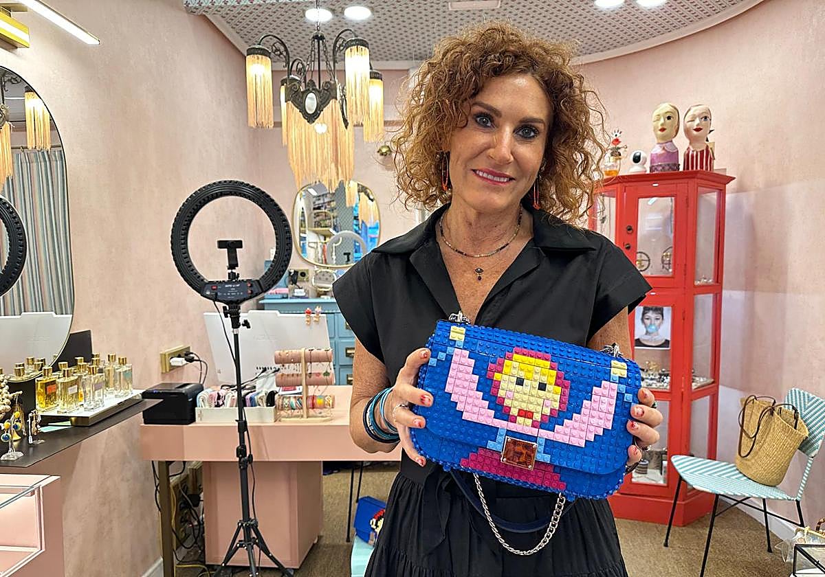 Llega el bolso 'Marijaia': ideado por una comerciante bilbaína y hecho con piezas tipo Lego.