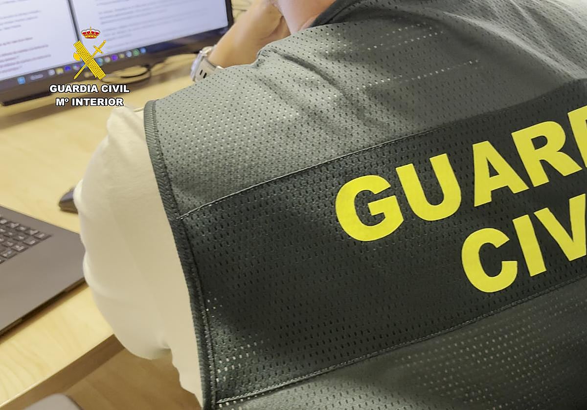 Descubierto un grupo criminal que estafó a una bilbaína 15.000 euros utilizando sus datos bancarios