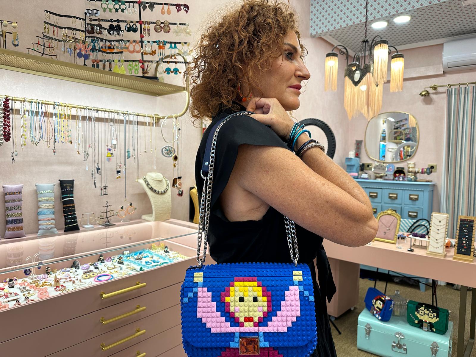 Llega el bolso &#039;Marijaia&#039;: ideado por una comerciante bilbaína y hecho con piezas tipo Lego