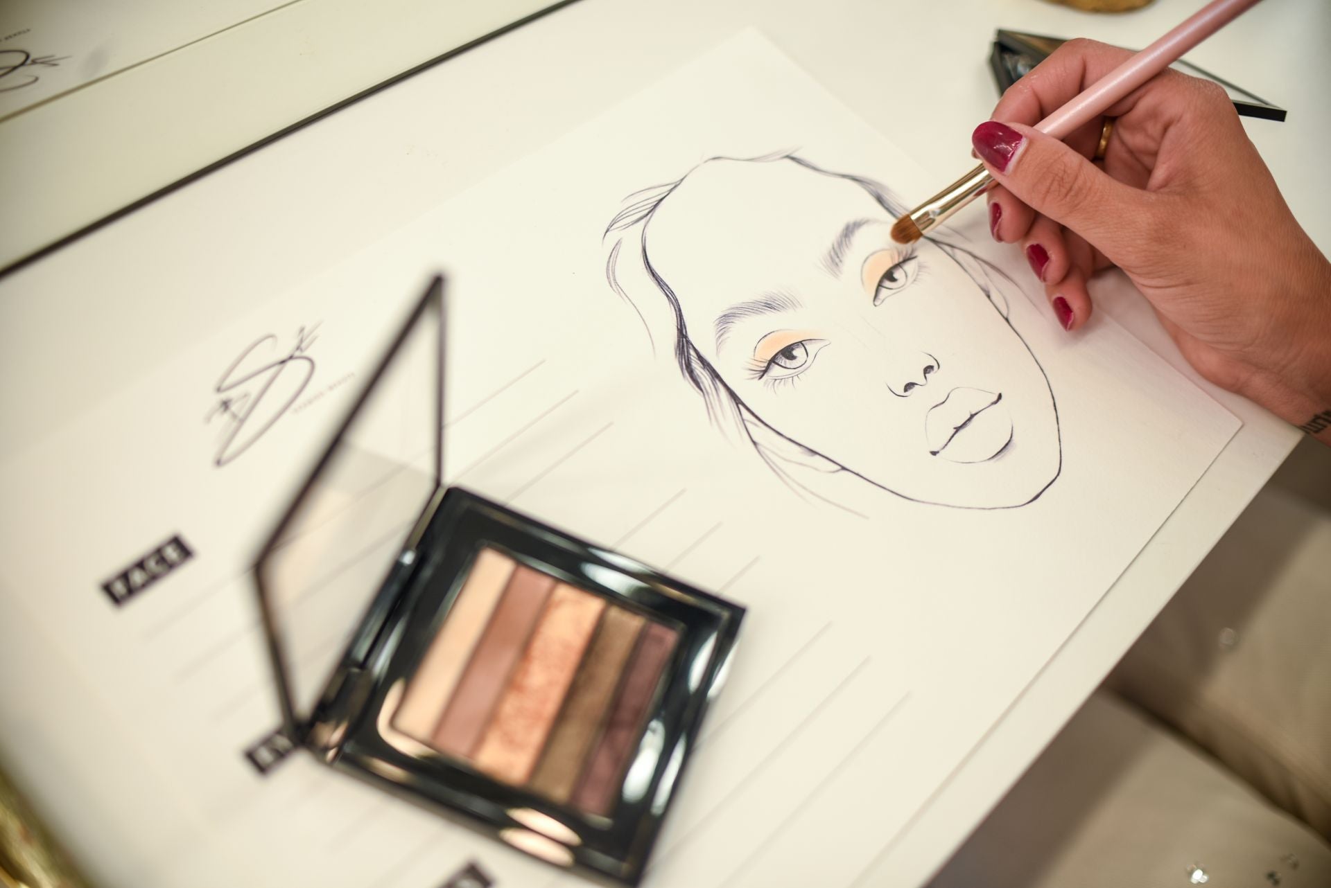 Bianka, maquilladora de cine, abre su propio estudio en Santurtzi