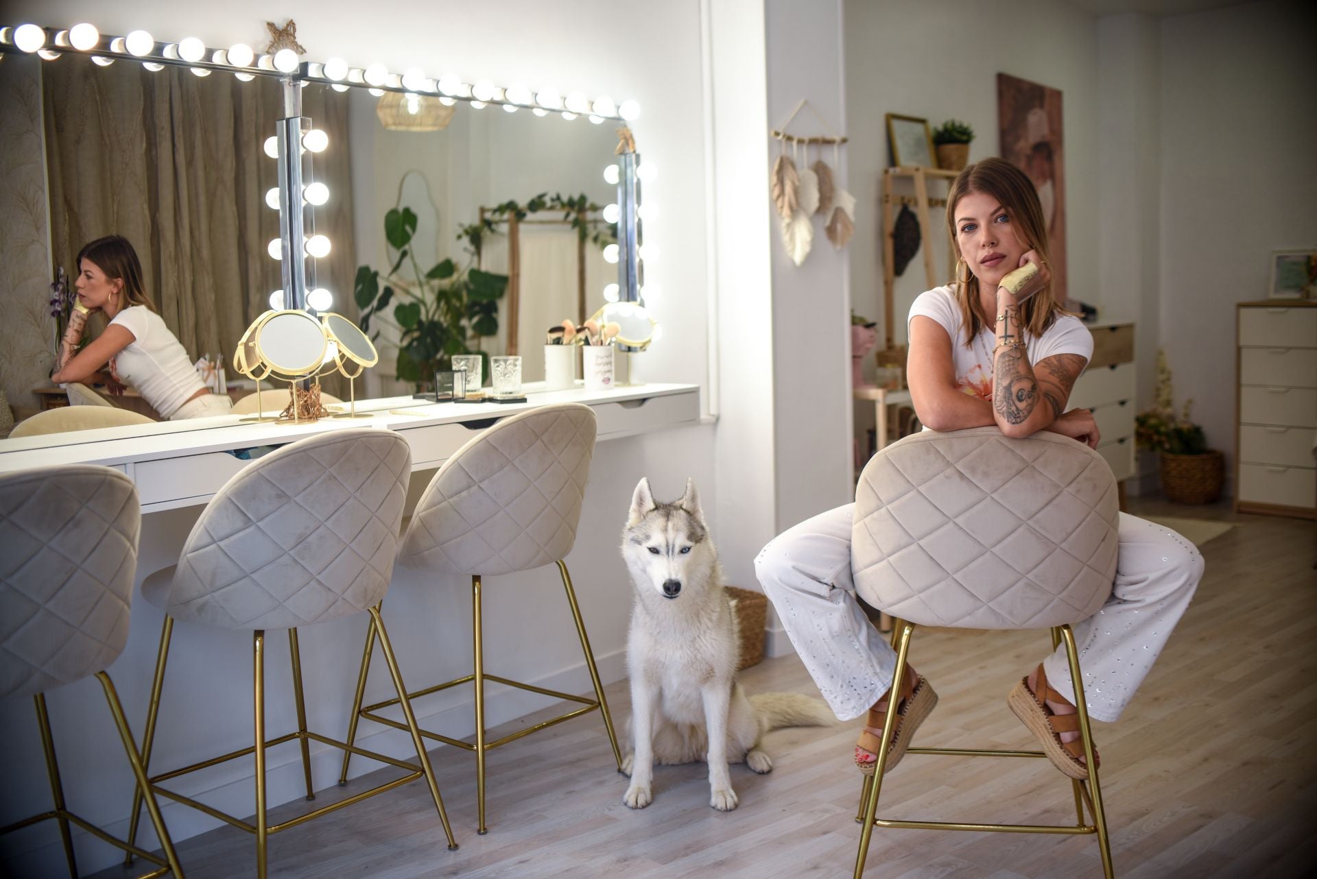 Bianka, maquilladora de cine, abre su propio estudio en Santurtzi