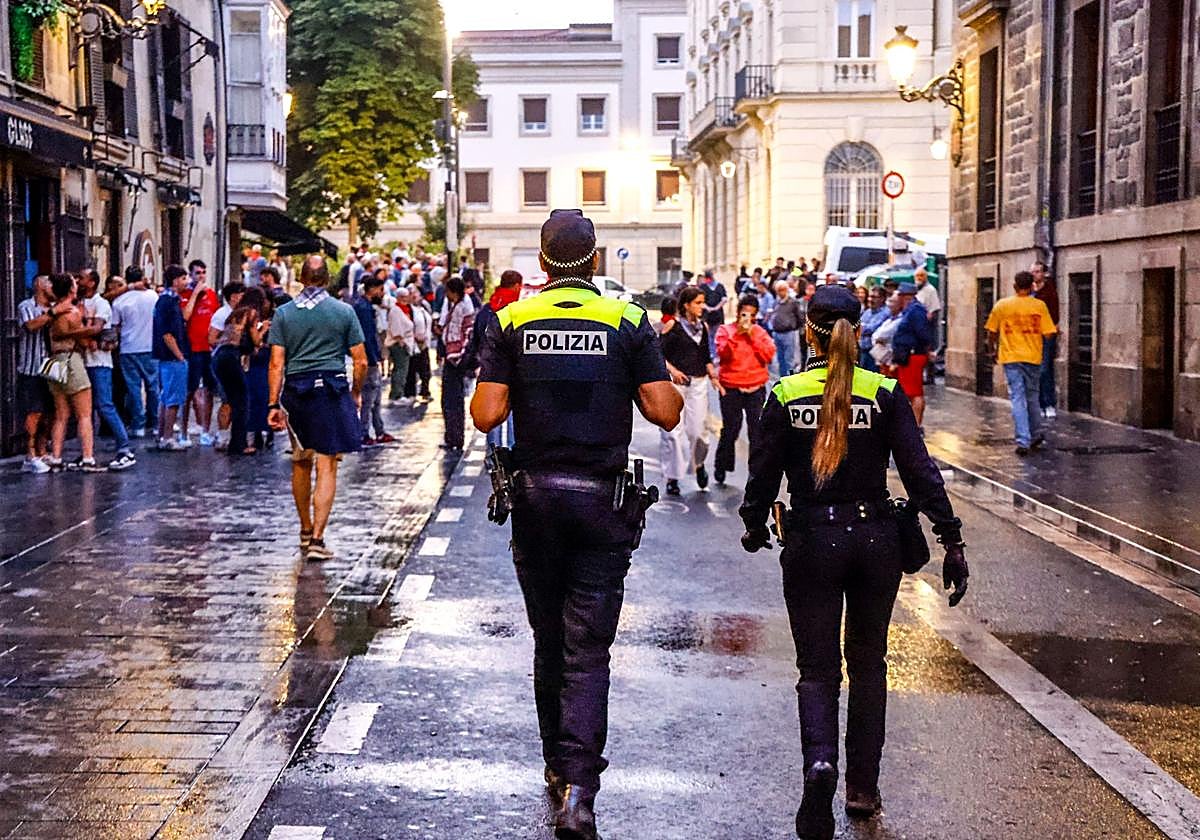 La Policía Local refuerza el patrullaje en fiestas de La Blanca.