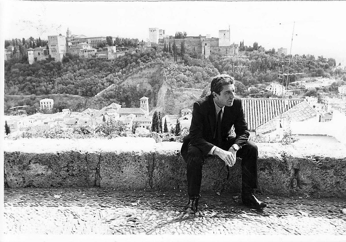 Leonard Cohen, durante una visita a Granada en el 50 aniversario de la muerte de Lorca