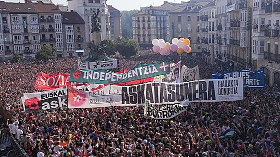 A Sare no le gusta que critiquen sus pancartas en favor de los presos de ETA