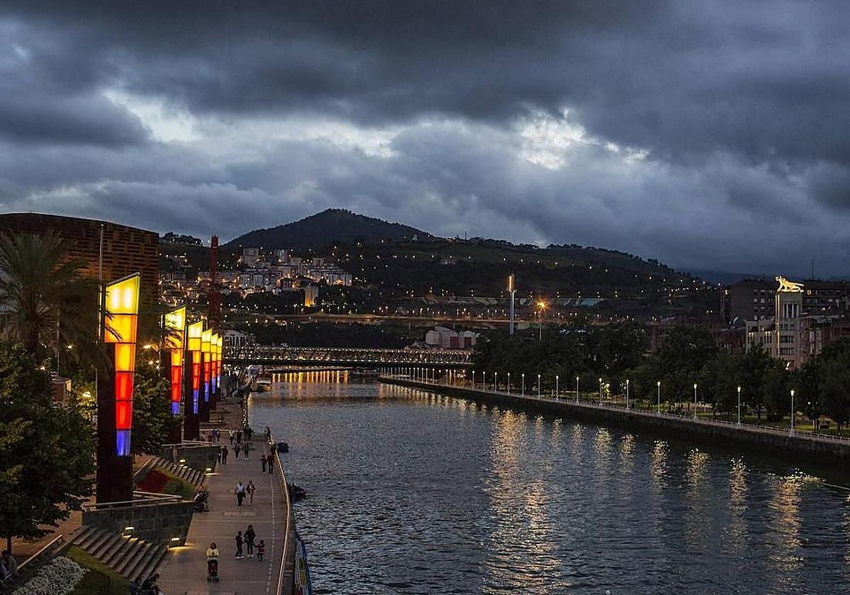 La Aemet anuncia noches tropicales esta semana en Bizkaia: estos son los municipios que no bajarán de 20 grados de mínima