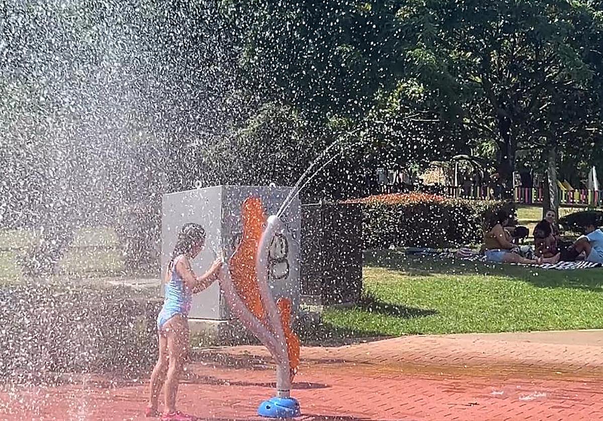 A más de 40 grados y hoy sigue el calor