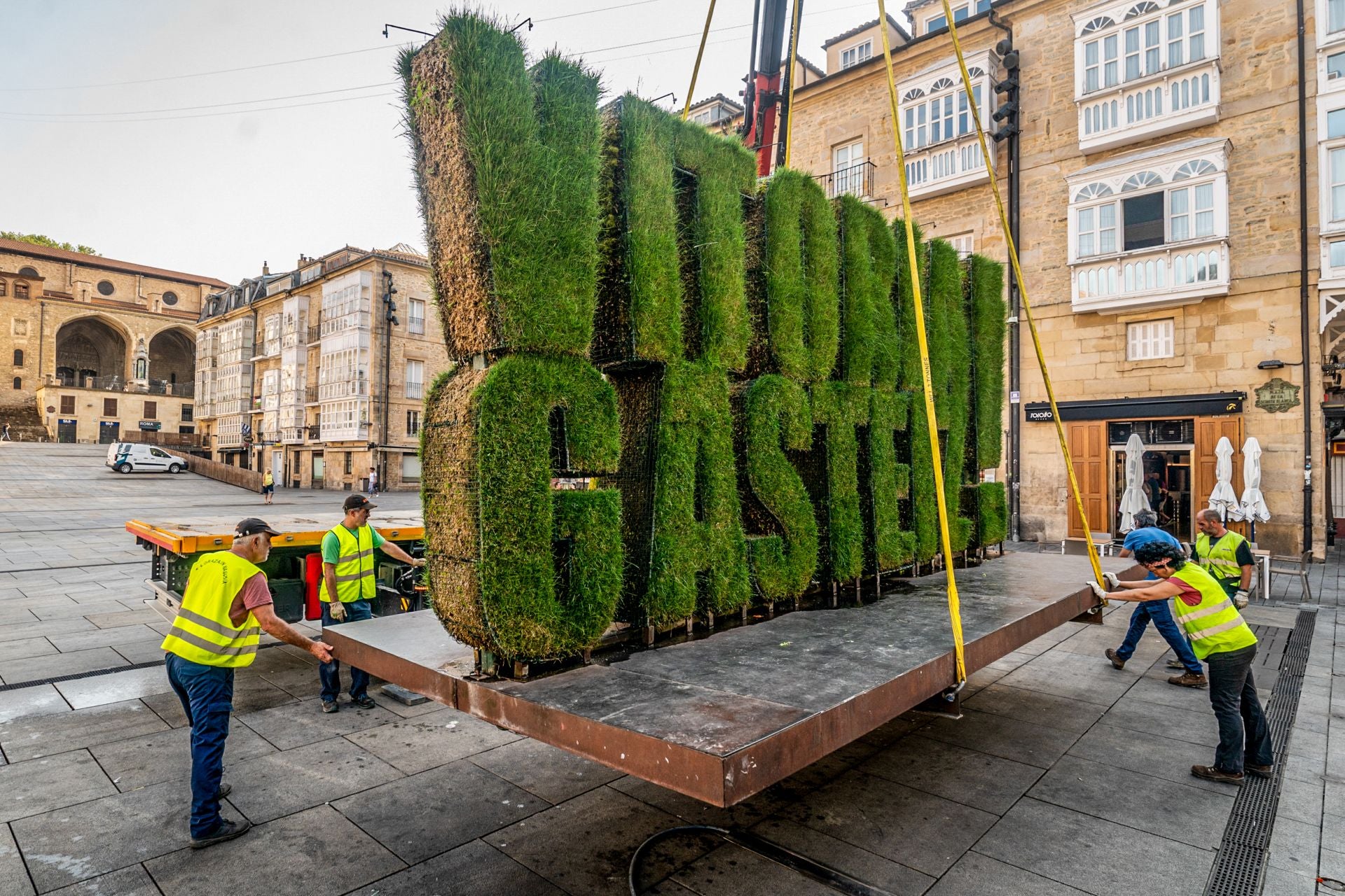 Vitoria vuelve a la normalidad tras una frenética semana de fiestas