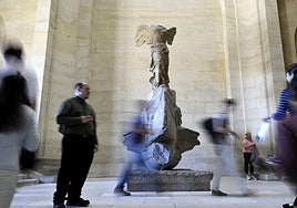 Victoria de Samotracia, en el Museo del Louvre de París.