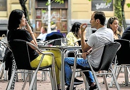 La ley antitabaco que entró en vigor en 2011 supuso un antes y un después para un sector cuyas ventas han ido en declive.