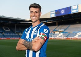 Antonio Blanco, con el brazalete de capitán.