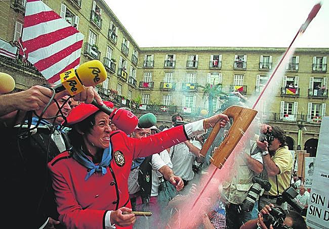 El txupin de la Aste Nagusia de 1997 se lanzó desde la Plaza Nueva.