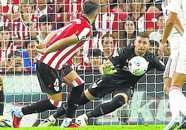 Unai Simón fue fundamental en la victoria del Athletic gracias a sus paradas.