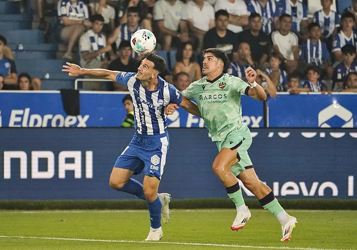 Parada debutó en Mendizorroza en el partido ante el Levanet.