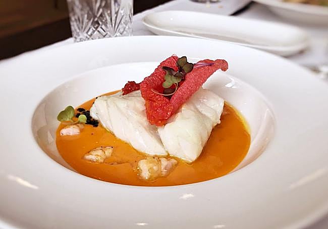 Bacalao con salmorejo.