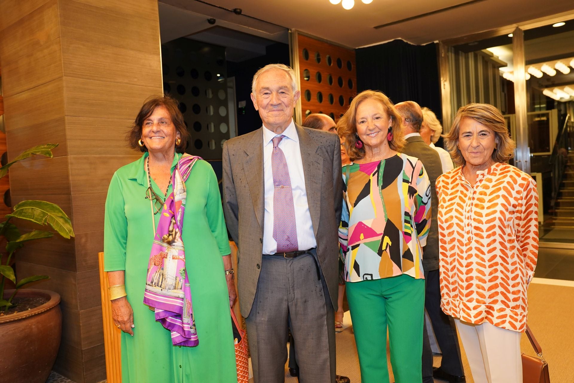 Fortunata Martínez de las Rivas, José Domingo Ampuero, Verónica Aranduy y Victoria Aristegui