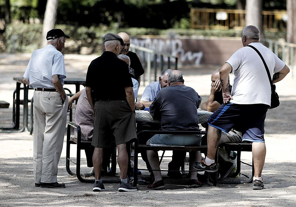 Un economista desvela la pensión de 564 euros que puede cobrarse sin cotizar ni un solo día