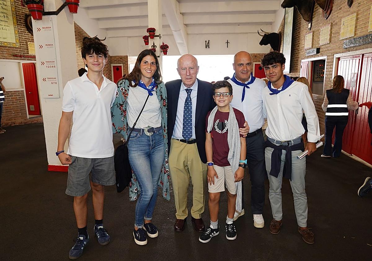 Más jóvenes en la plaza