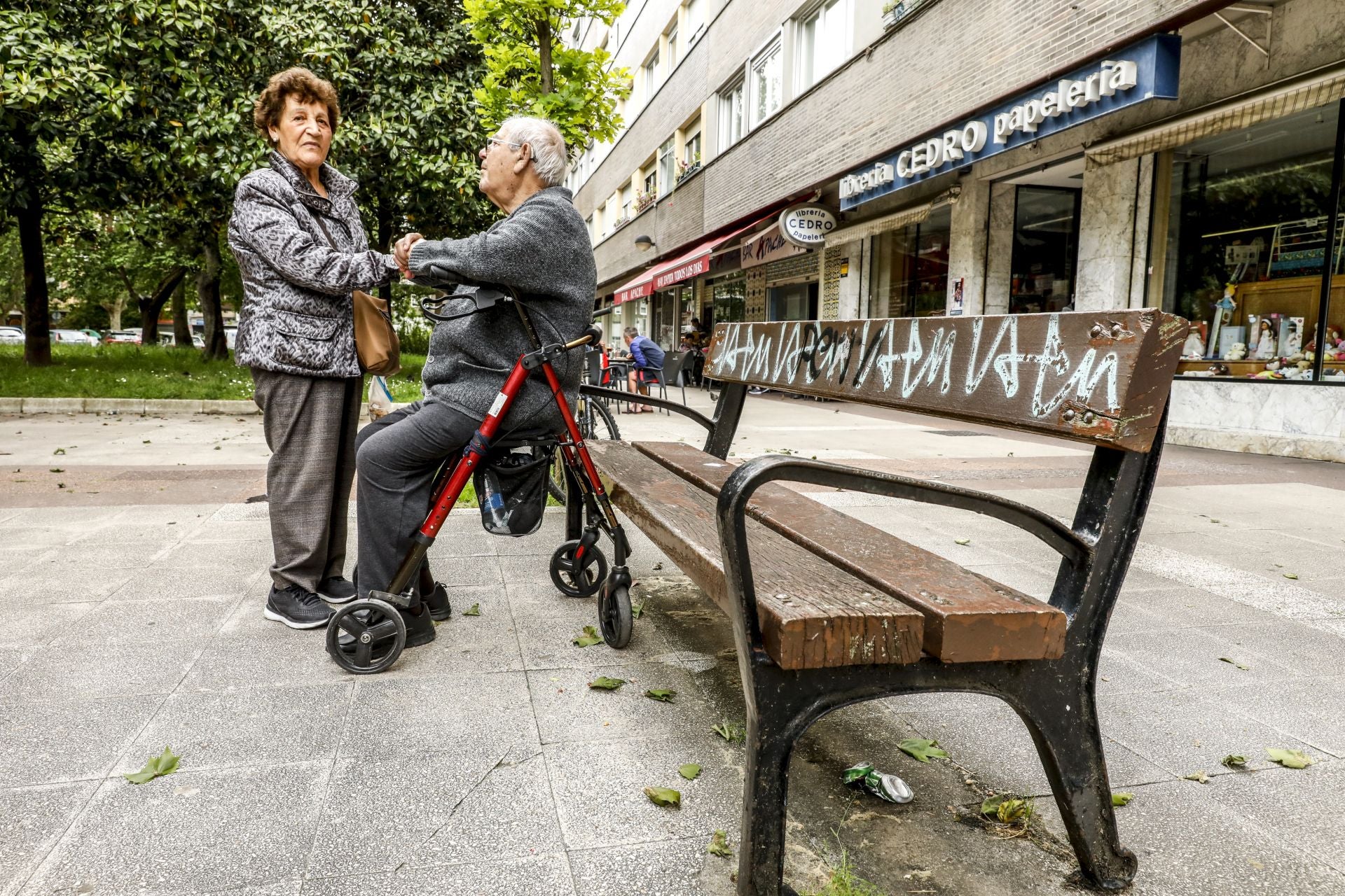 El mal estado de los bancos de Vitoria