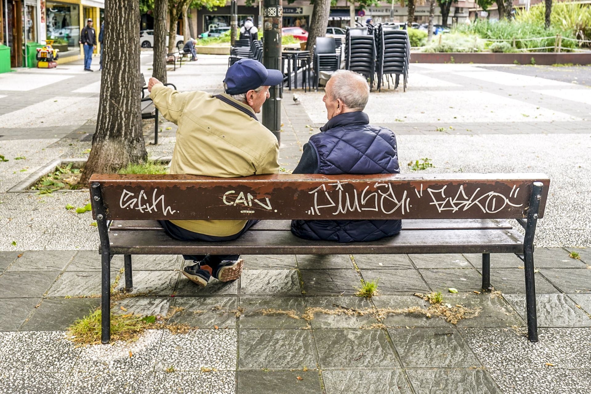El mal estado de los bancos de Vitoria
