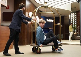 No es lo que parece, porque Gabino Diego no tiene ningún mayordomo personal.