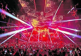 La sesión 'Galactic Circus' de David Guetta en la discoteca [UNVRS].