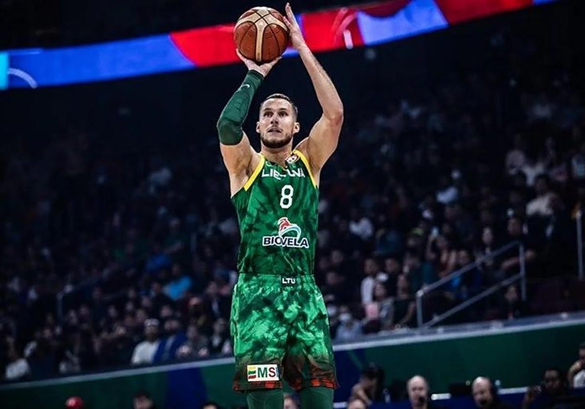 Sedekerskis, con Lituania.