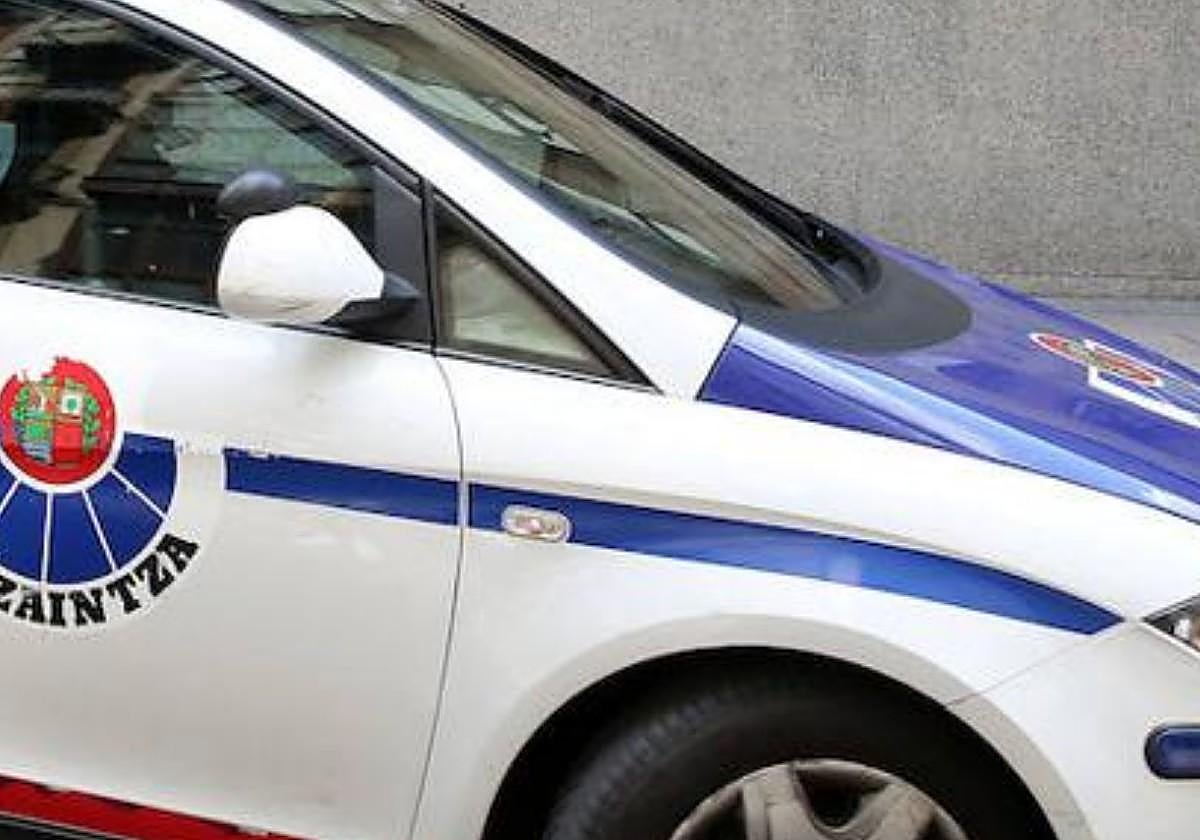 Los agentes que se personaron localizaron al agresor con ayuda de un testigo.