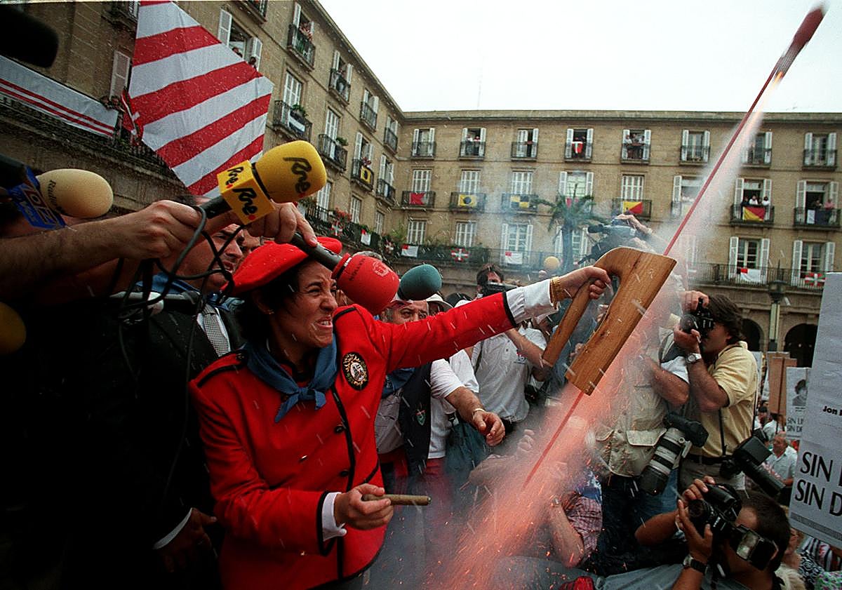 Imagen principal - La reina de las fiestas con permiso de Marijaia