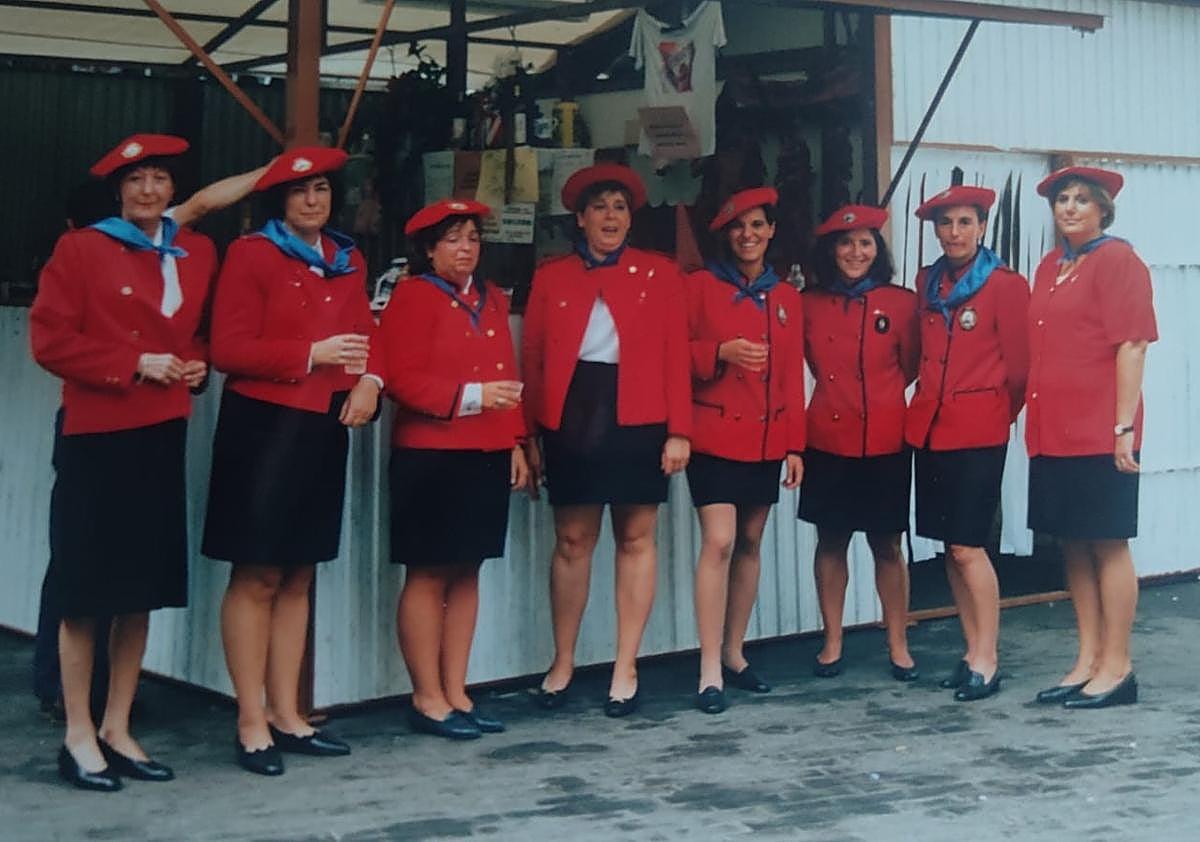 Imagen secundaria 1 - La reina de las fiestas con permiso de Marijaia