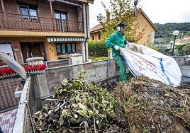 Álava cuenta con 245 contenedores para hacer acopio de restos de jardinería.