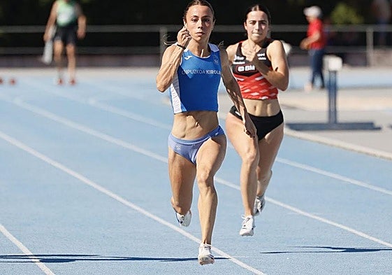 Aitana Rodrigo estará en Tokio con el relevo español.