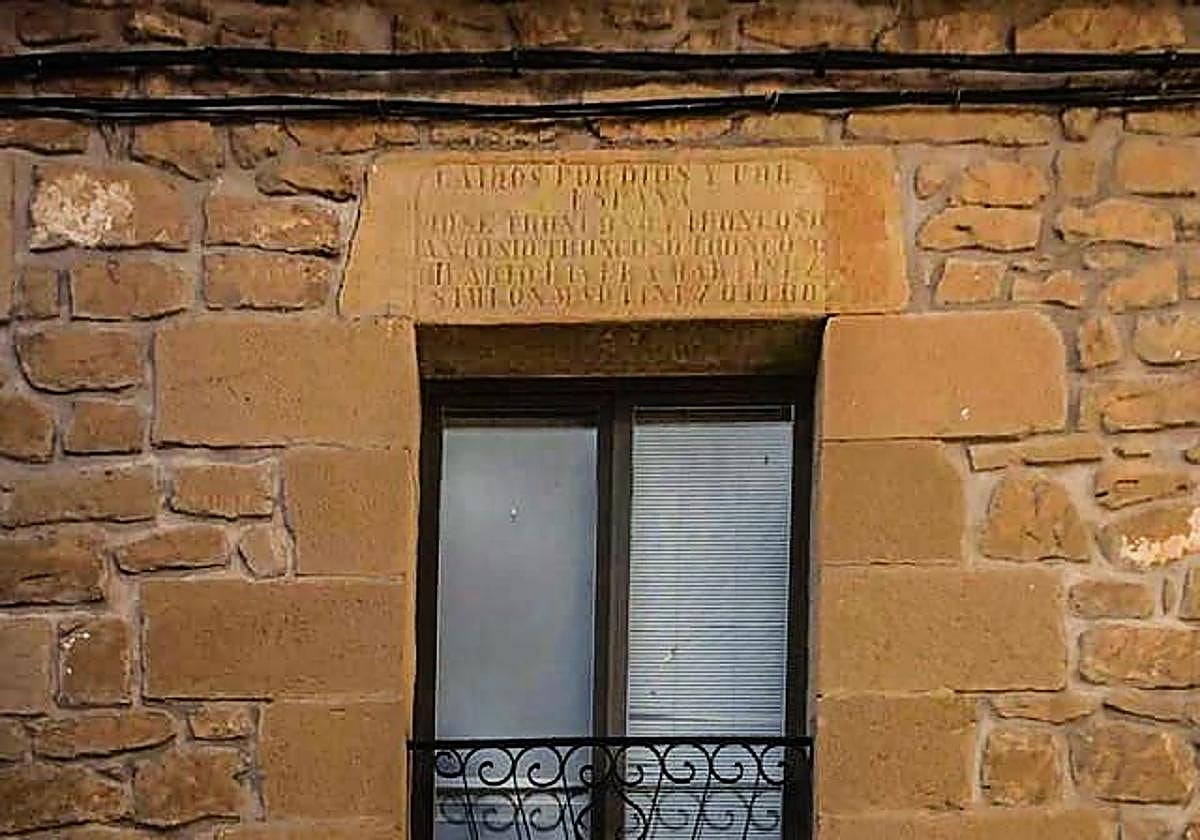 La fachada de la polémica en Balos de Ebro.