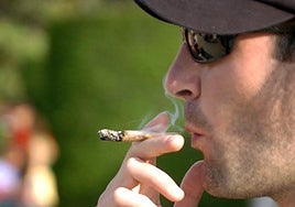Uno de los grandes riesgos de la marihuana es la escasa percepción de riesgo existente.