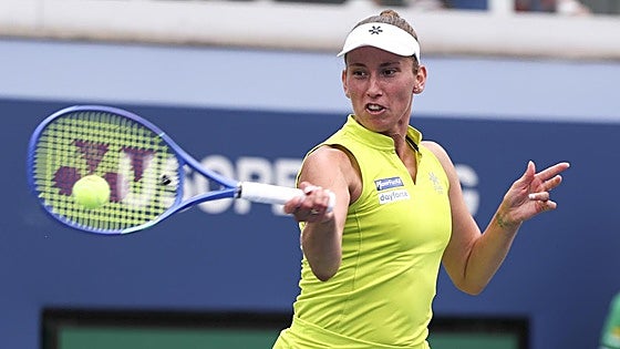 La tenista de Torrelavega Cristina Bucsa hace historia y pasa por primera vez a los octavos de final de US Open
