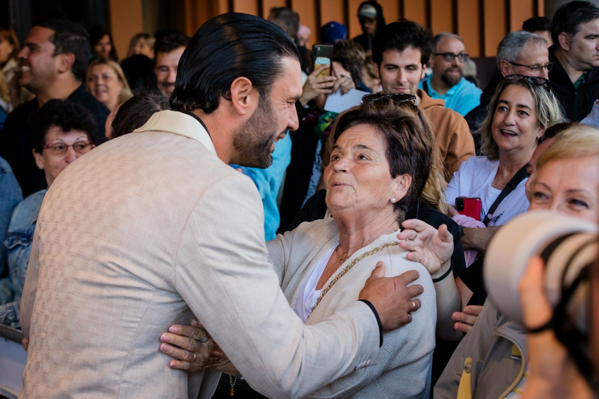 Las imágenes de la alfombra naranja de Supervivientes