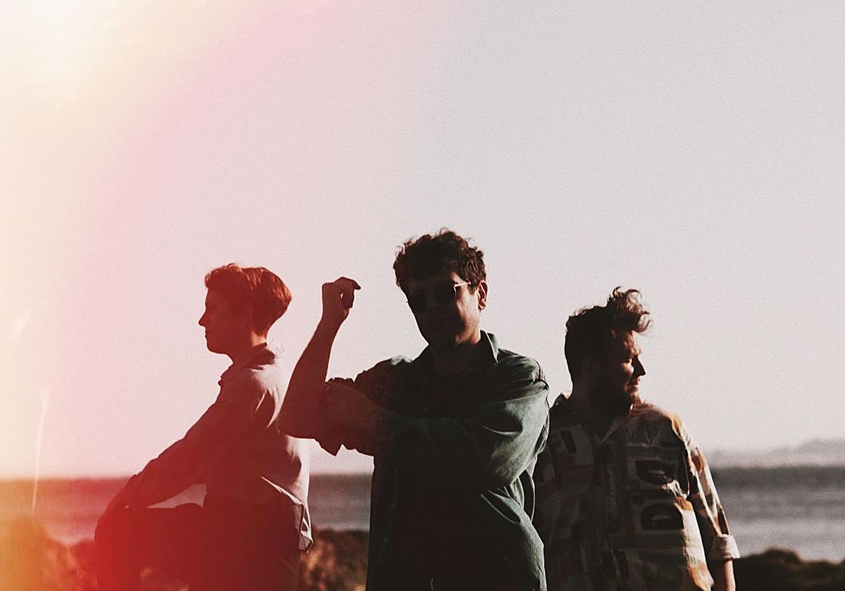 Triángulo de Amor Bizarro protagonizarán una de las actuaciones.