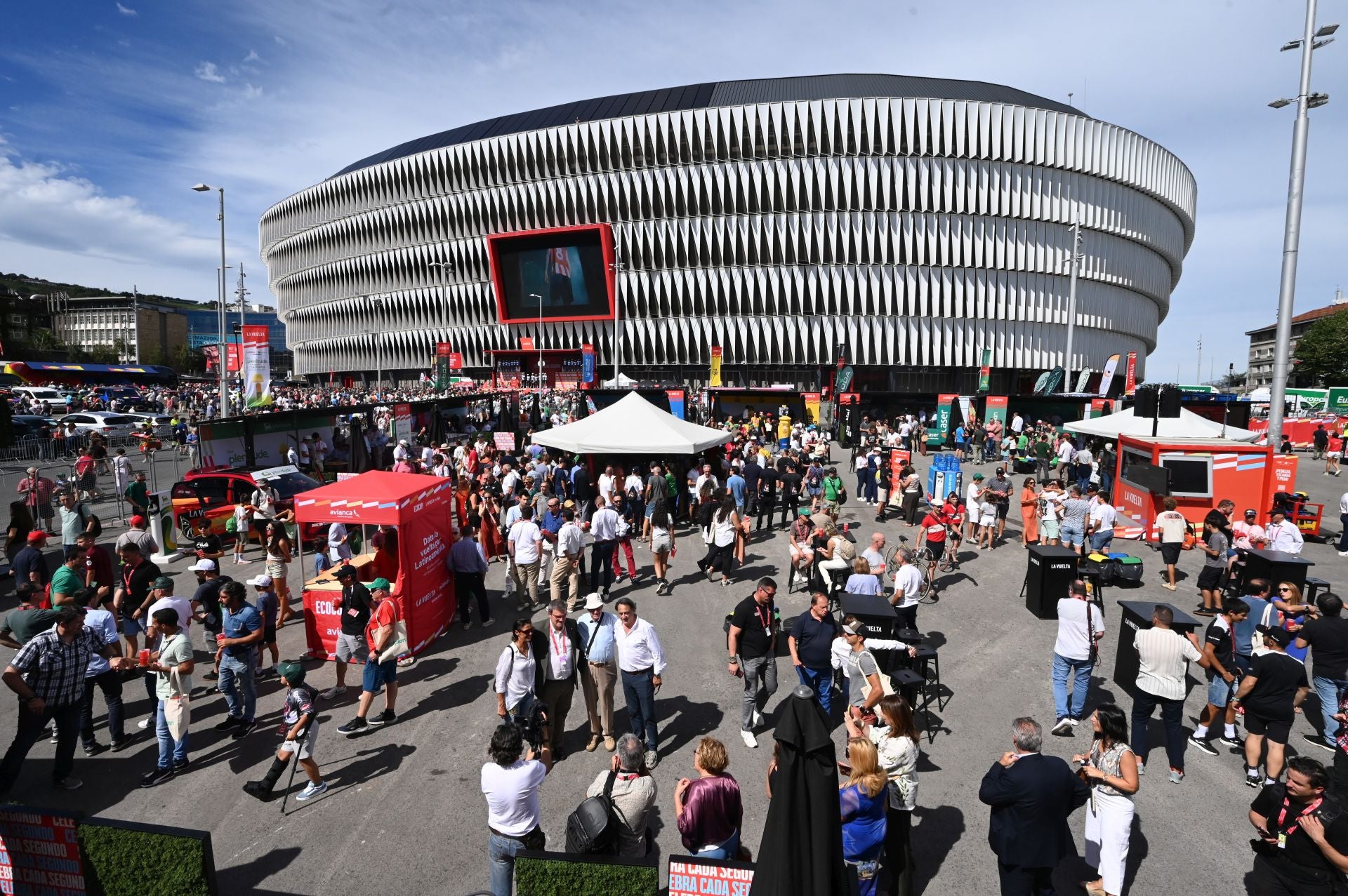 La Vuelta se deja sentir en las calles de Bilbao