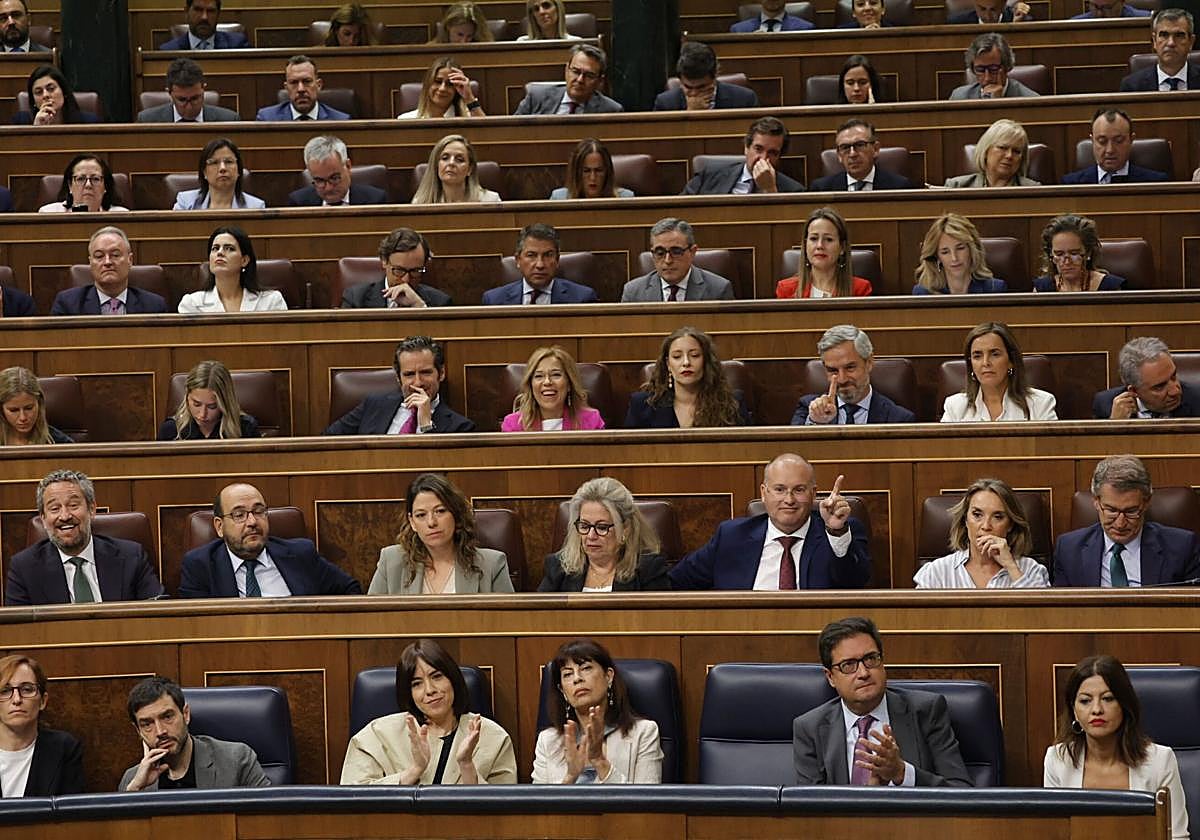 Vista general de los diputados durante una sesión de control al Gobierno, en el Congreso de los Diputados, a 18 de septiembre de 2024, en Madrid.